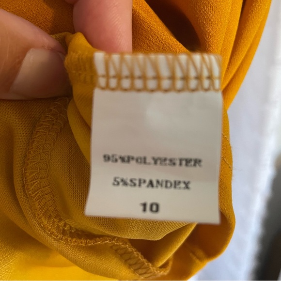 Perfect Fall/Winter Dress! Mustard yellow, classic flattering A-line, Size S. - Picture 8 of 9